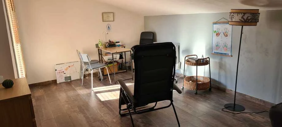un cabinet de réflexologie